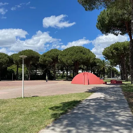 Apartment Avec Piscine Et Garage, Proche - 1 Chambre, 4 Couchages, - Fr-1-790-2