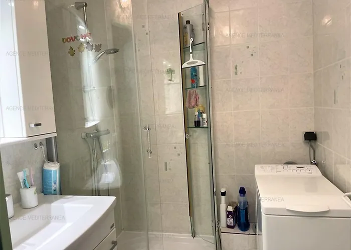 Avec Piscine Et Garage, Proche - 1 Chambre, 4 Couchages, - Fr-1-790-2